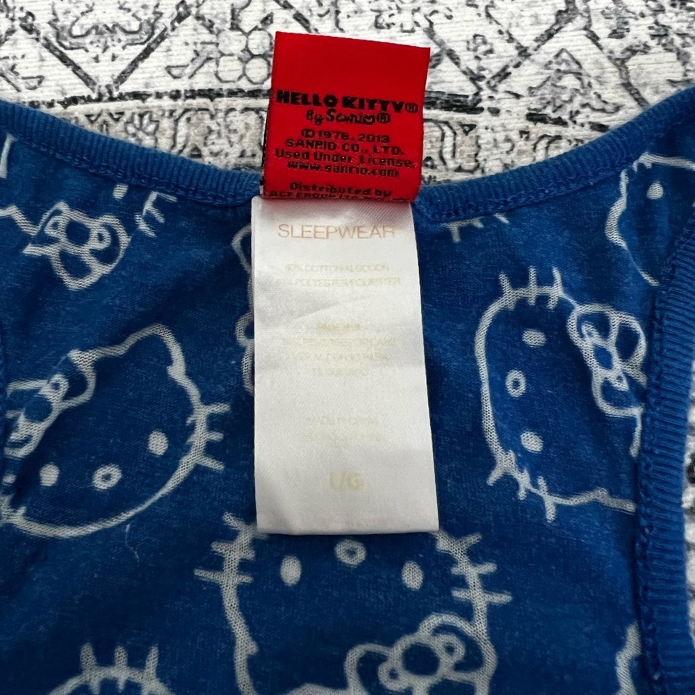 Sanrio Hello Kitty Y2K 2013 Blue & White Henley Tank Top - Size M - Picture 6 of 6